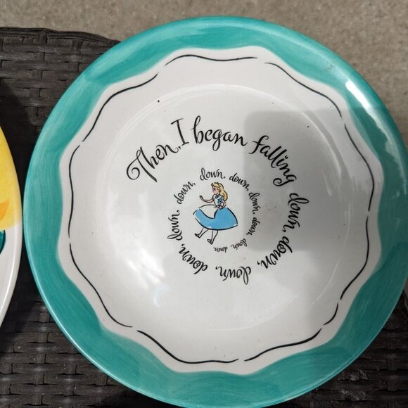 Alice in Wonderland Disney Plates - Set of 4 - Picture 3 of 4